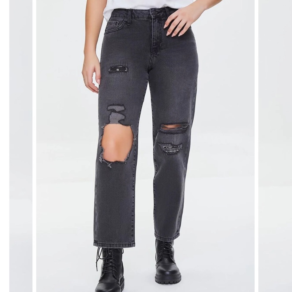 [forever 21] distressed straight leg jeans washed black